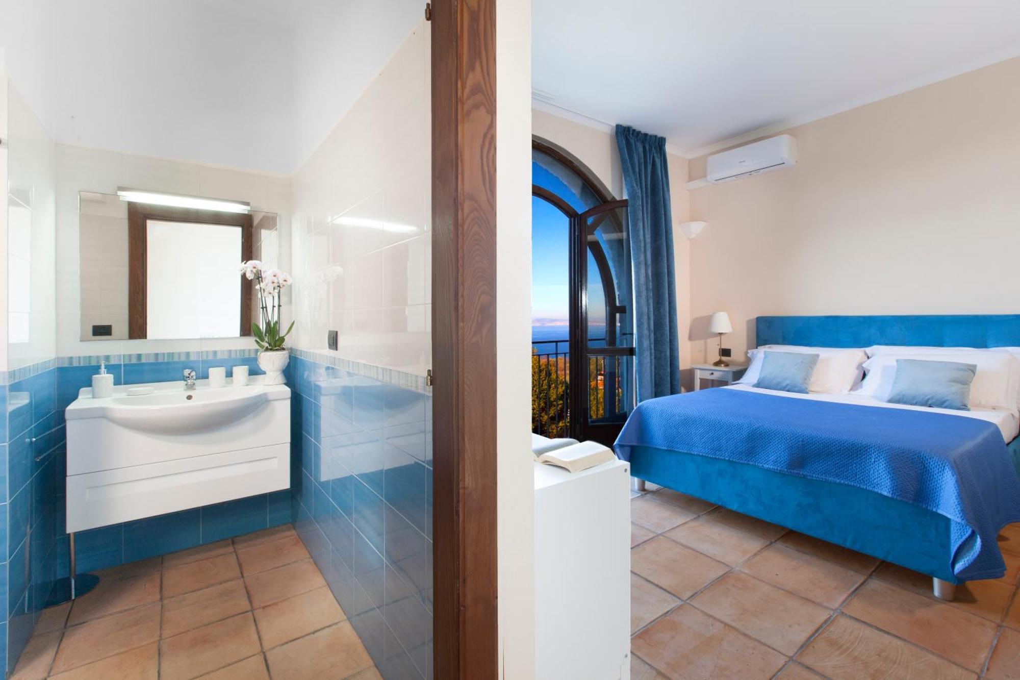 Villa La Residenza Seaview Pool & *
